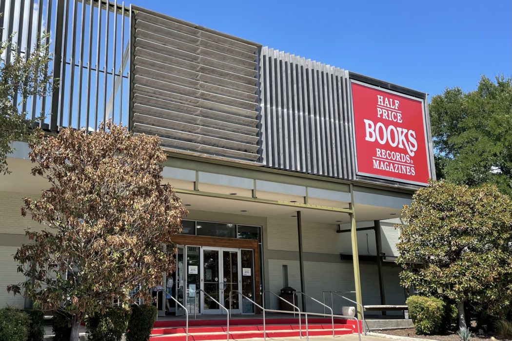 Black Forest Coffee cerró a mitad de precio Libros