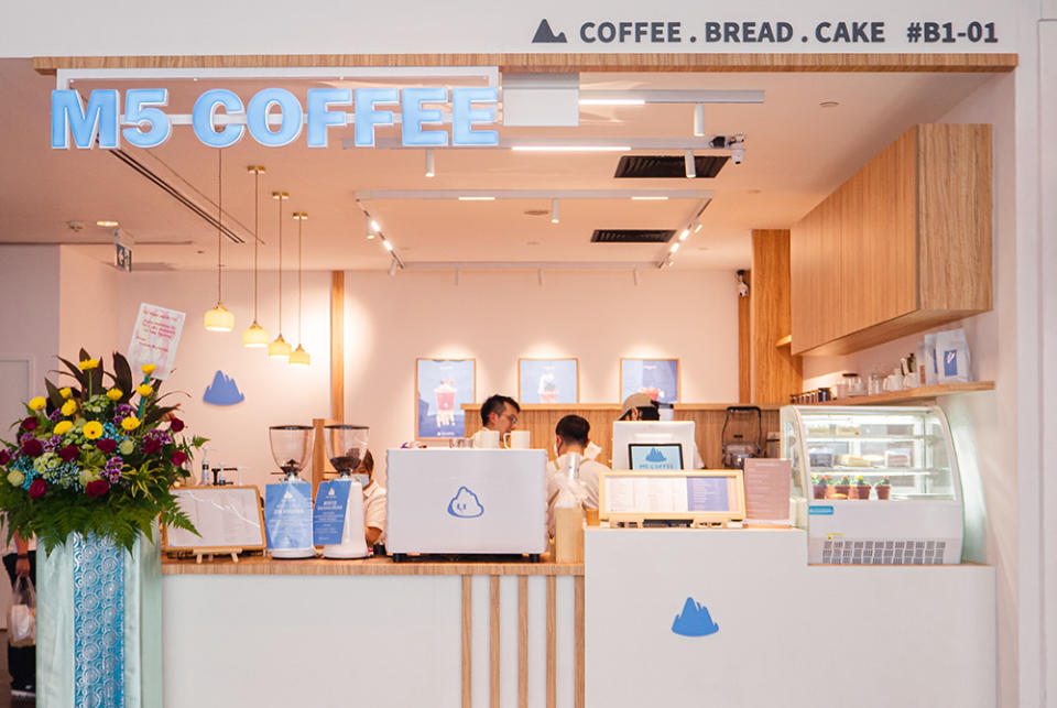 M5 Coffee: la cadena de café taiwanesa se abre en Somerset y sirve cupcakes de cactus y tazas de galletas comestibles.